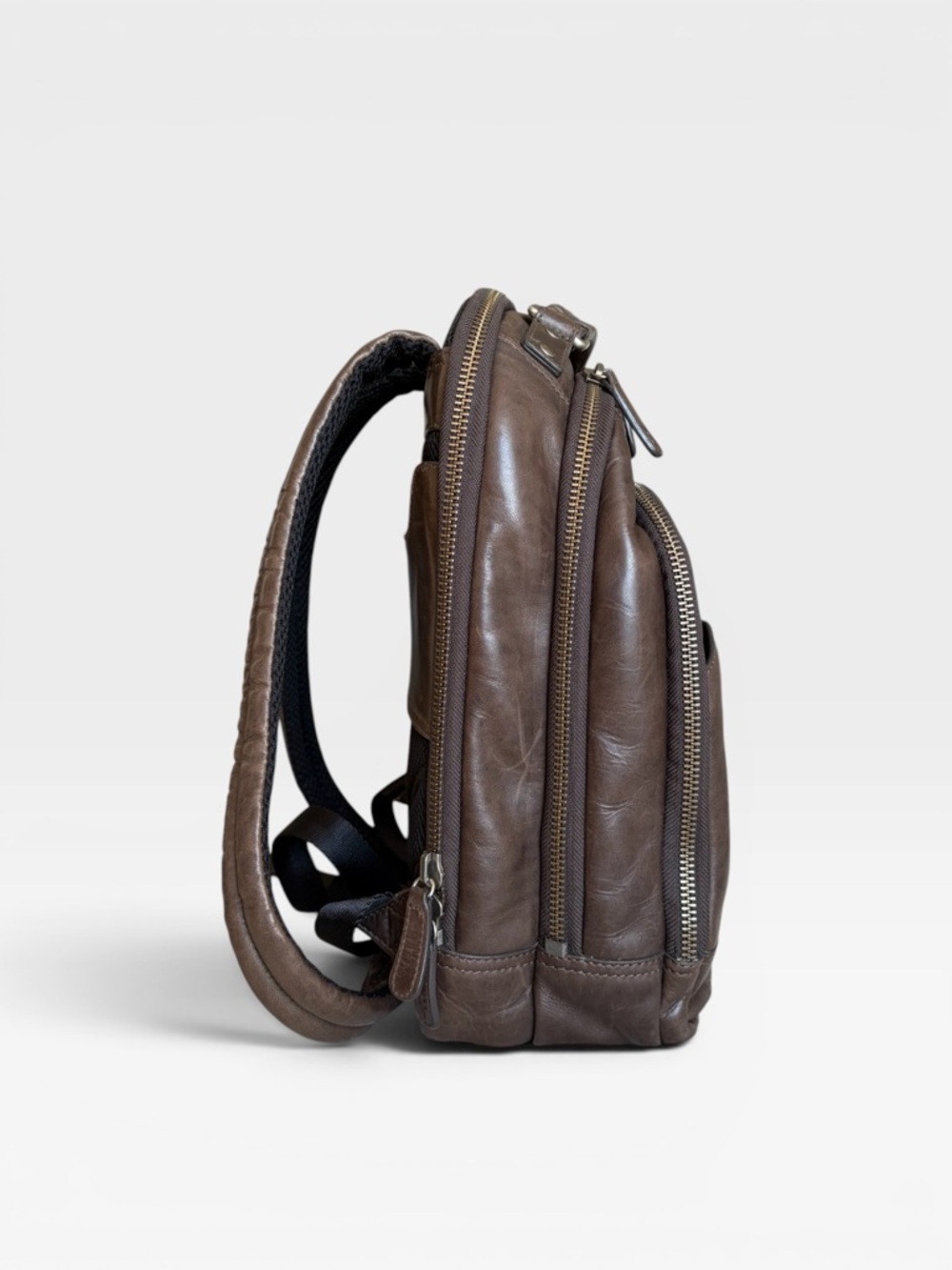 Frye Logan Multi Zip Backpack – Leather Brown
